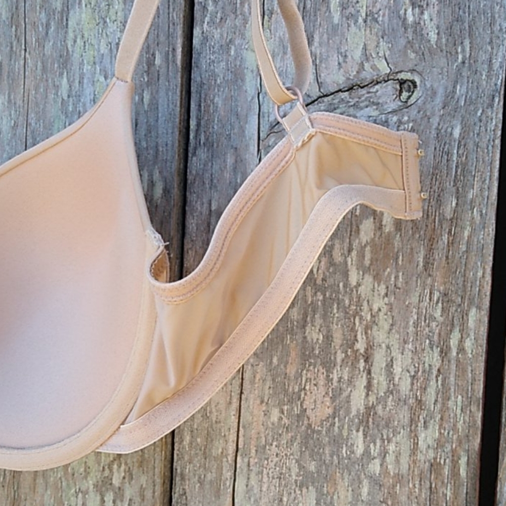 Calvin Klein Smooth Cup Bra 36C nude - Picture 9 of 16